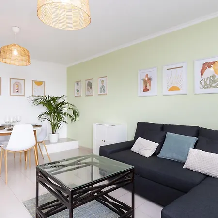 Live Acoran Flamboyan Hébergement de vacances *