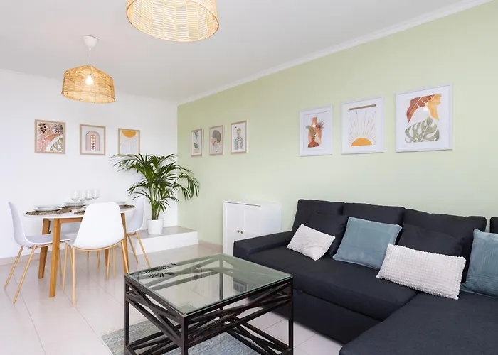 Live Acoran Flamboyan Hébergement de vacances *