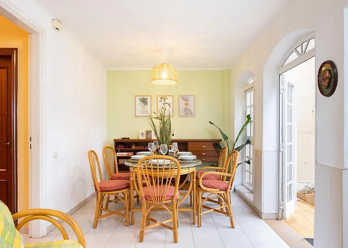 Live Acoran Flamboyan Vakantiehuis