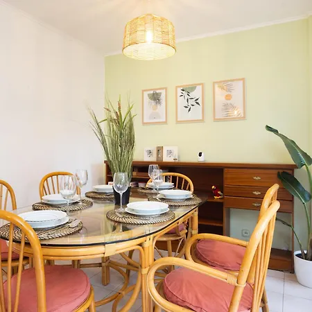 Live Acoran Flamboyan *