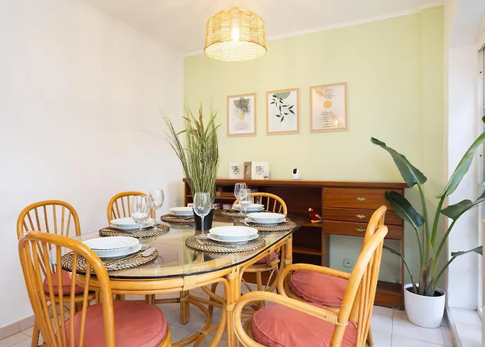 Live Acoran Flamboyan *